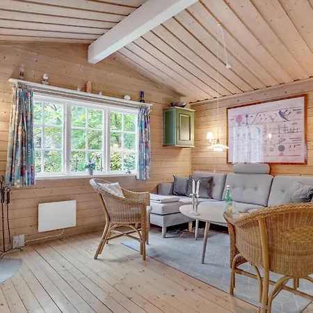 Holiday home 3 Bedroom Cozy In *