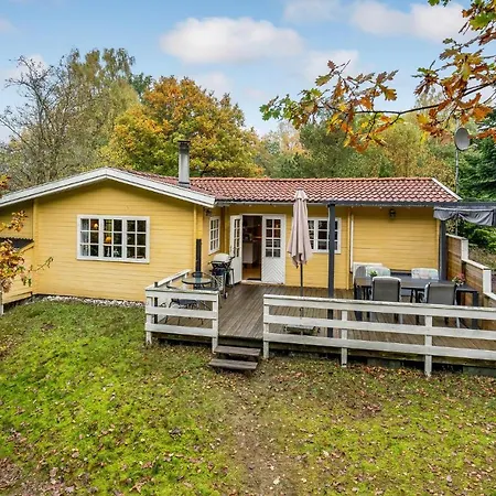 3 Bedroom Cozy In *