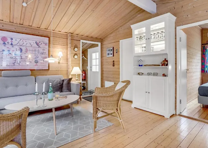 3 Bedroom Cozy In Feriehus Børkop