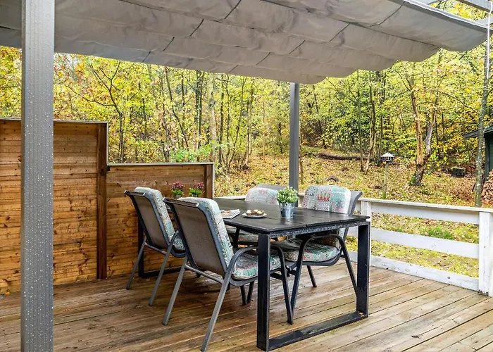 3 Bedroom Cozy In *